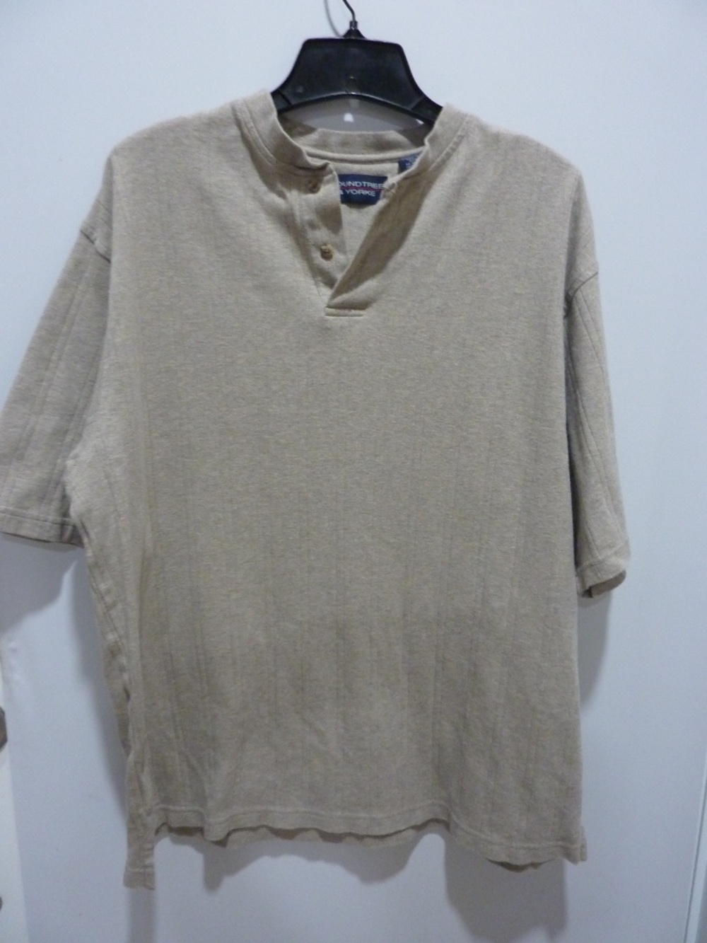 Roundtree & Yorke SHORT  Sleeve Pull Over Shirt Men's Size L GREY